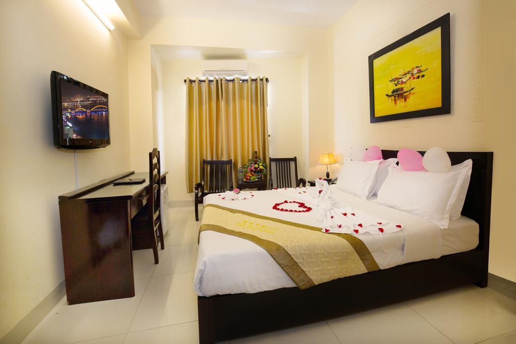 Queen Da Nang Hotel Экстерьер фото